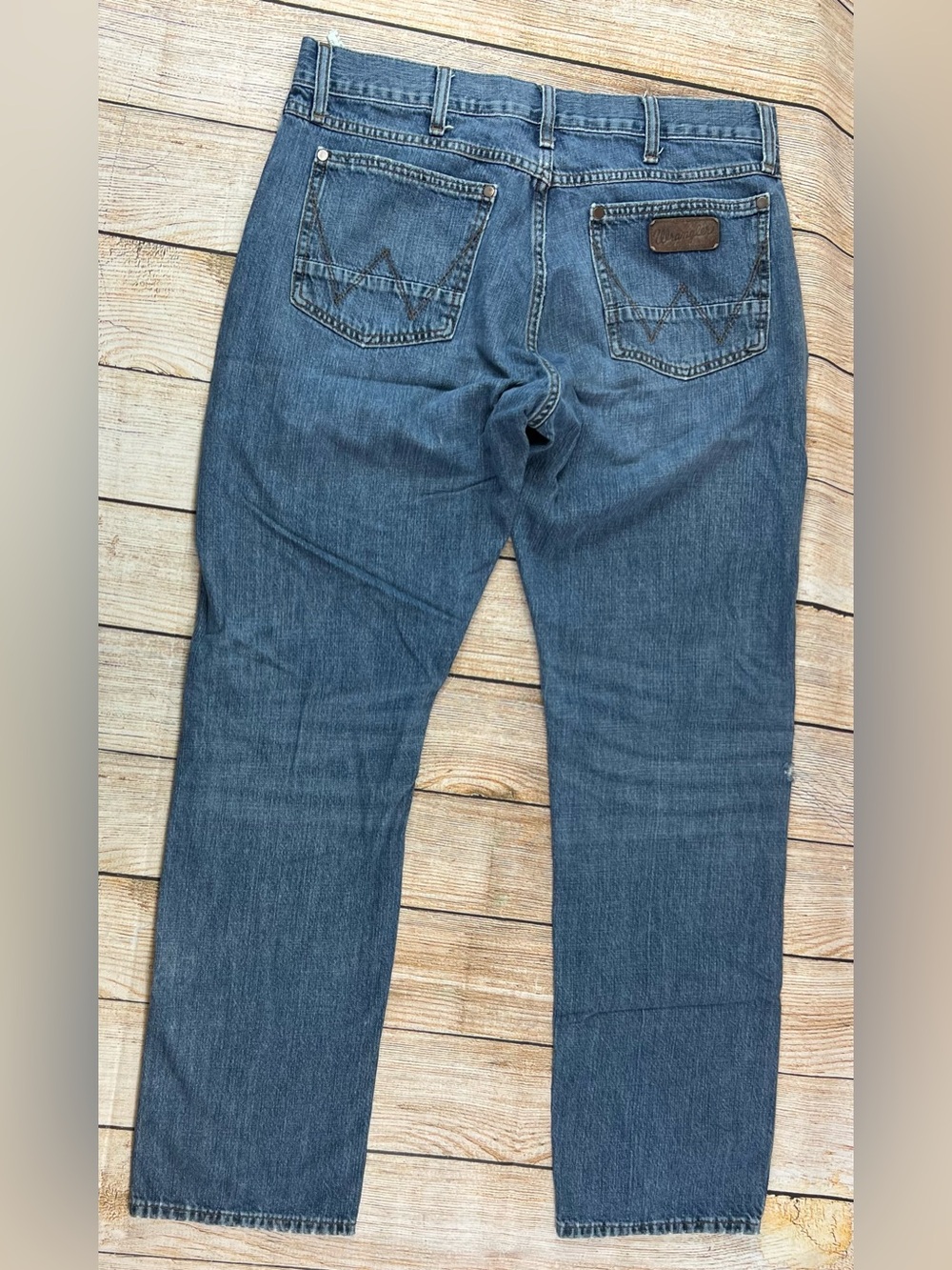 Mens Wrangler Retro Denim Blue Jeans Slim Straight Size 36x34